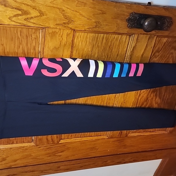 Victoria Secret leggings - Picture 2 of 6